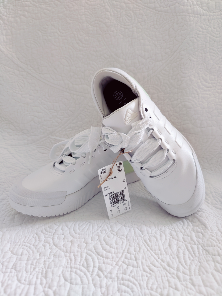 Court funk Adidas shoes size 6 women - photo 4