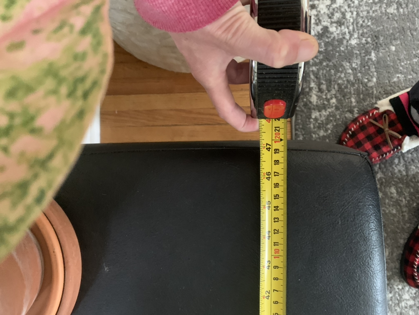 Leather bench image indicator(2)