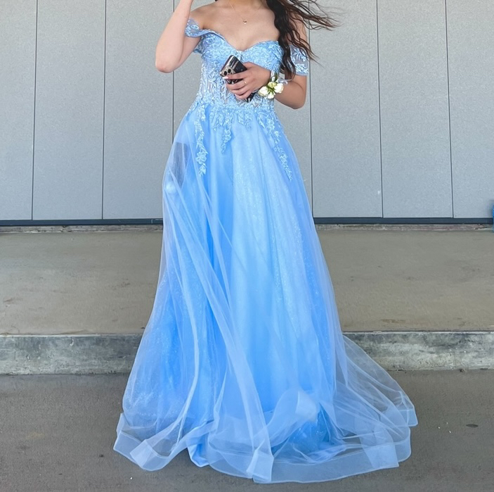 Graduation Dress Ladivine CD961 Light Blue Size: 2 - photo 4