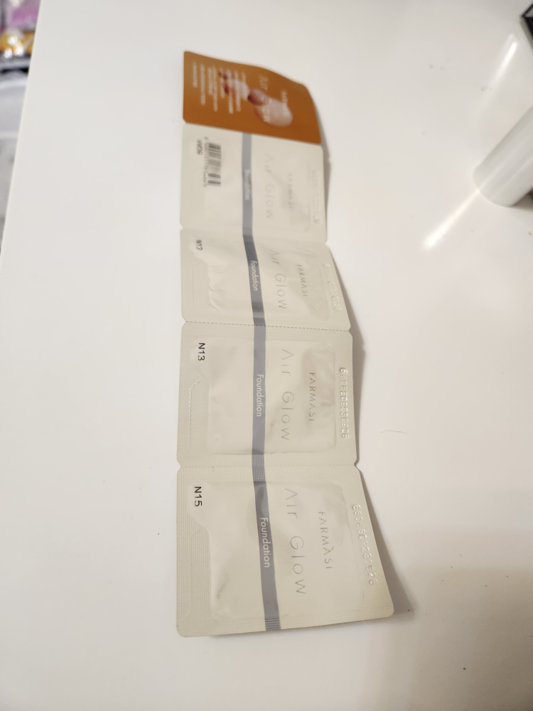 Air Glow foundation Sample ×4 image indicator(3)