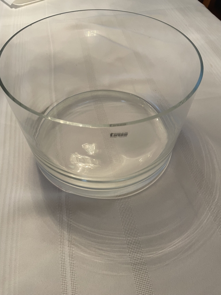 Free Glass salad/dessert bowl🥕 thumbnail