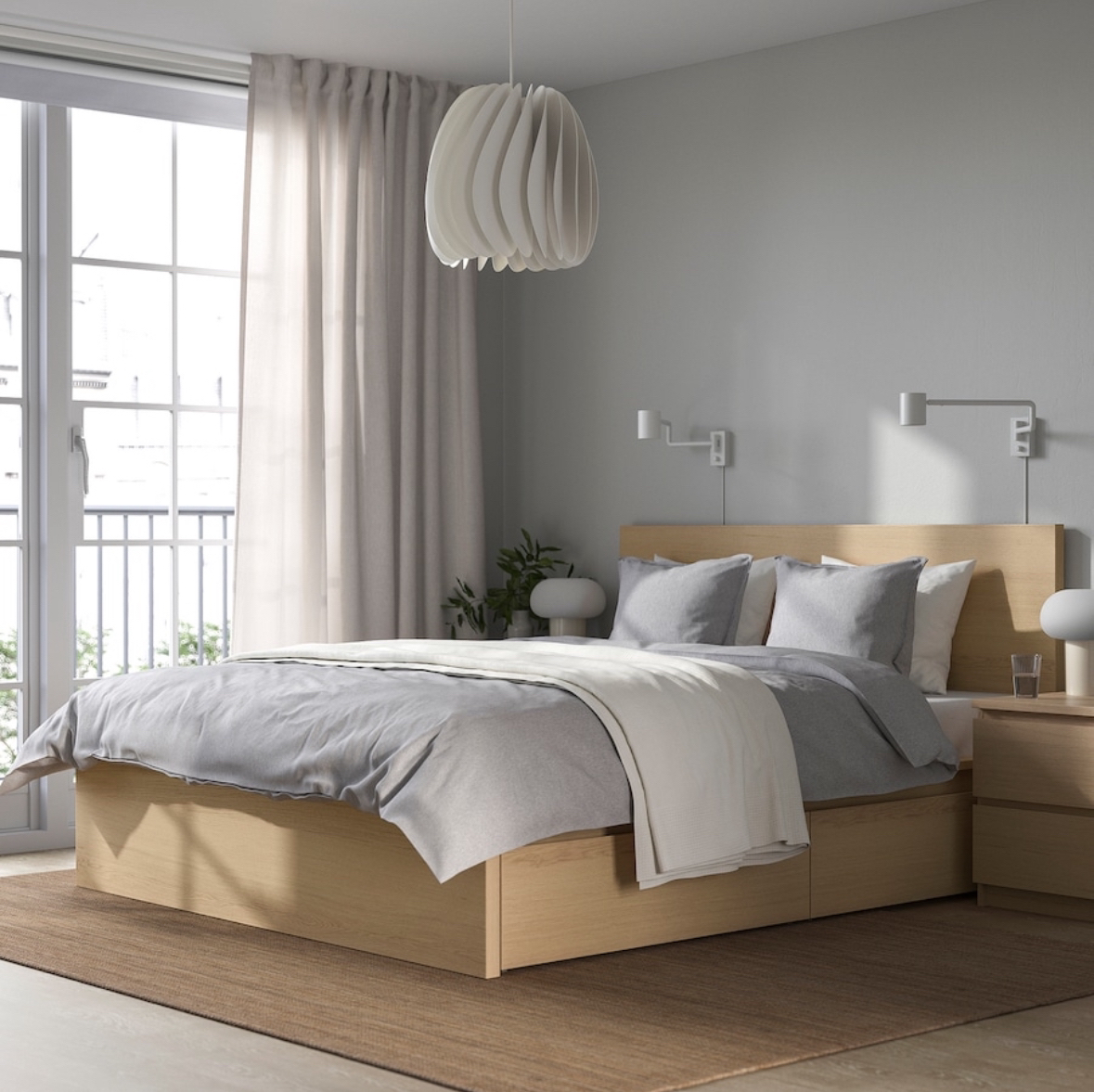 IKEA Malm King Bedframe + 4 Storage Drawers + Luroy Slats - photo 4