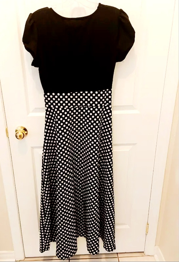 Brand New Black and White Dress image indicator(2)