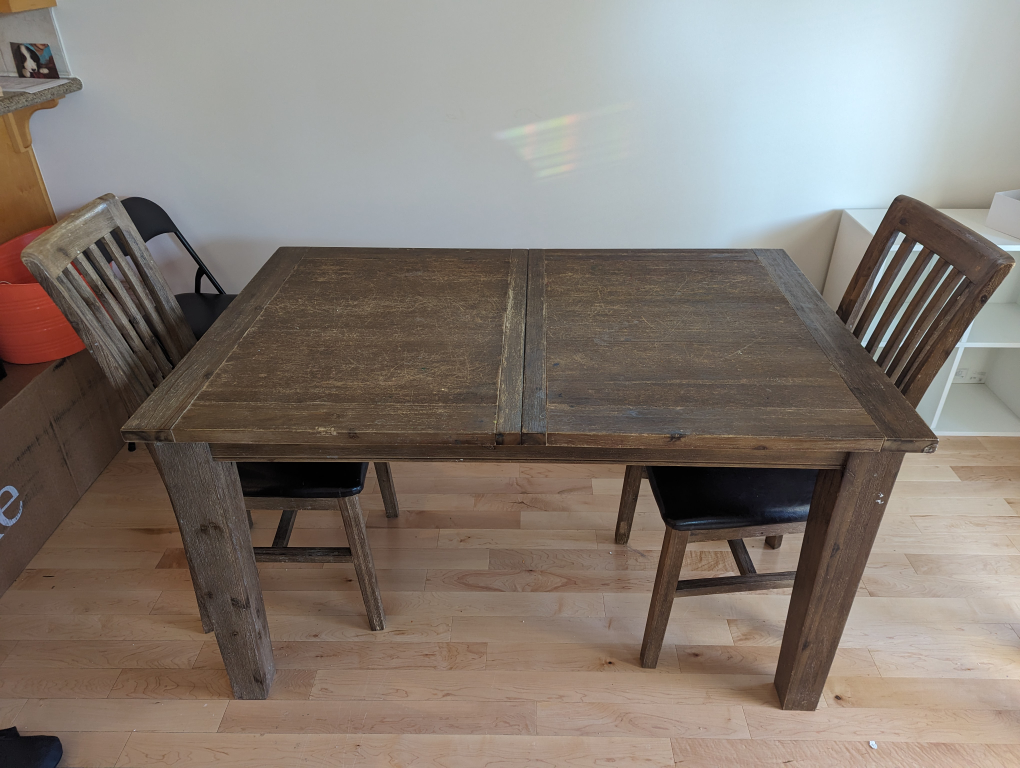 Structube dining table and 4 chairs with leaf