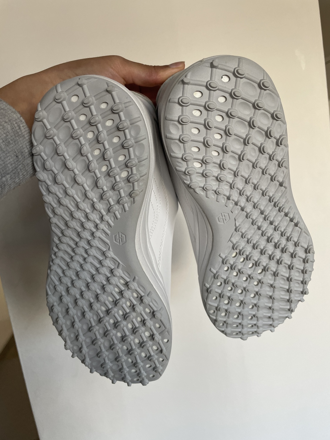 White Sneakers - photo 4