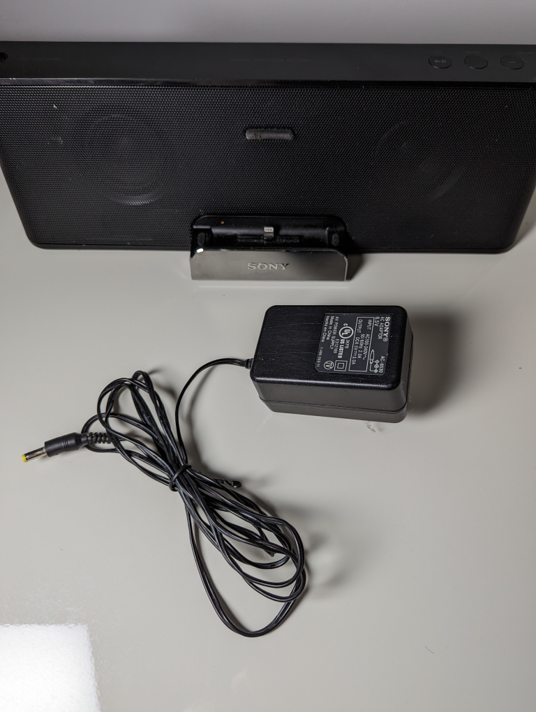 Sony iPhone Ipod Docking System RDP-T50iPN image indicator(3)