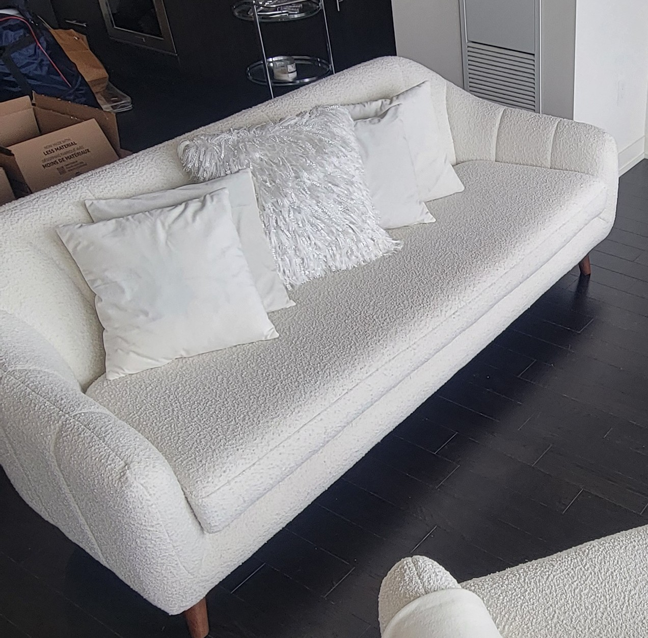 🚨New $3700 Sofa - Priced to Sell image indicator(3)