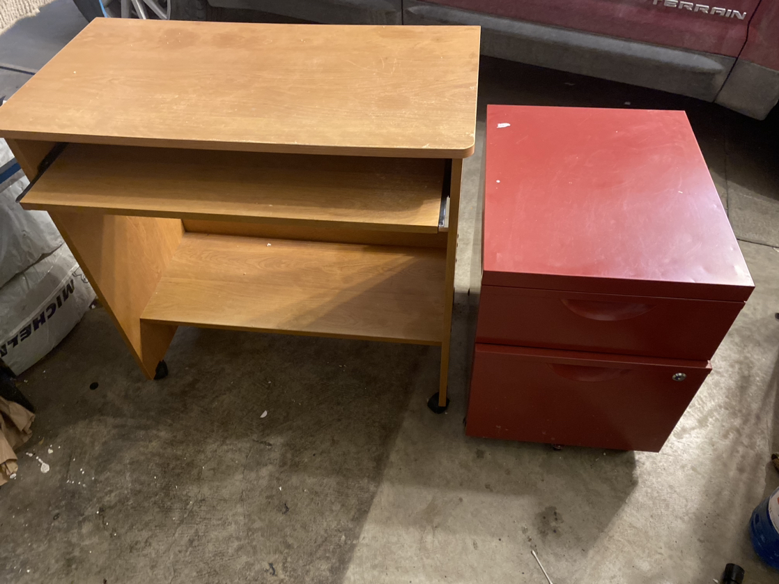 Free File Cabinet #freecycle - photo 2