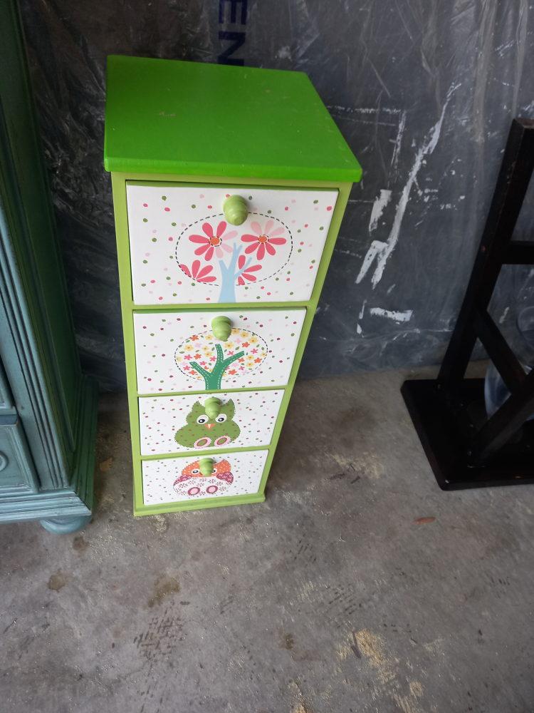 little girls trinket drawer and matching stool - photo 2
