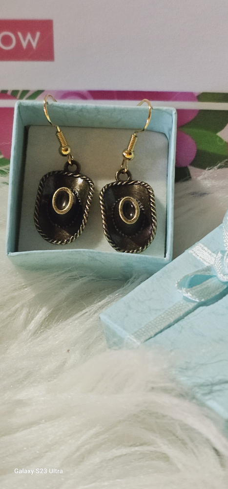 Mother's Day Sale gift in box image indicator(5)