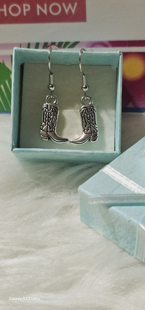 Mother's Day Sale gift in box image indicator(9)