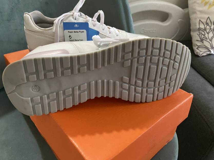 New running shoes - photo 2