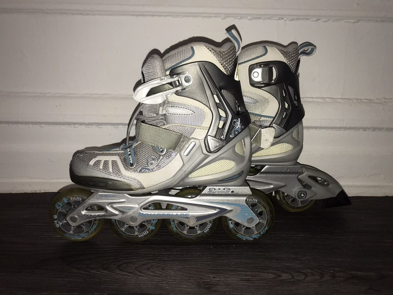 Skates