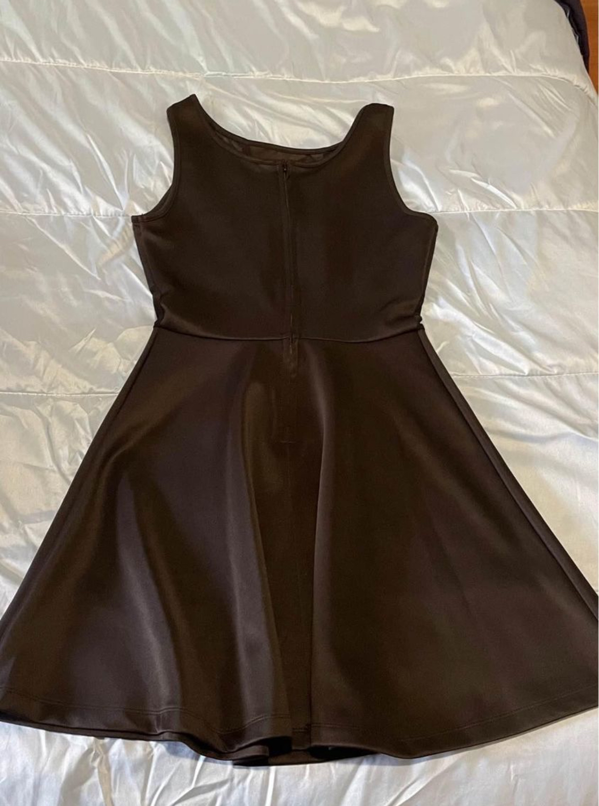 Black Dress image indicator(2)