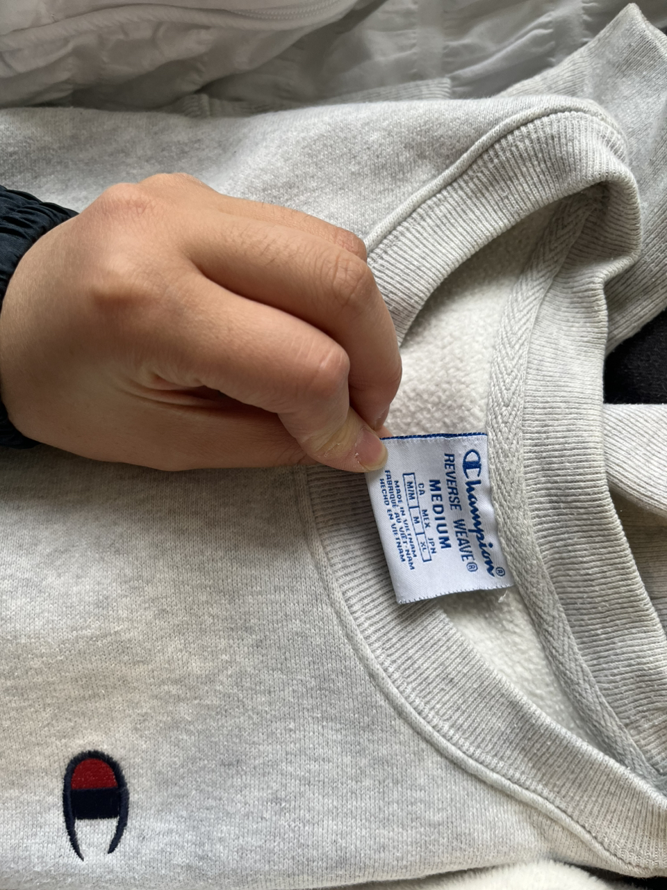size medium champion sweaters - photo 2