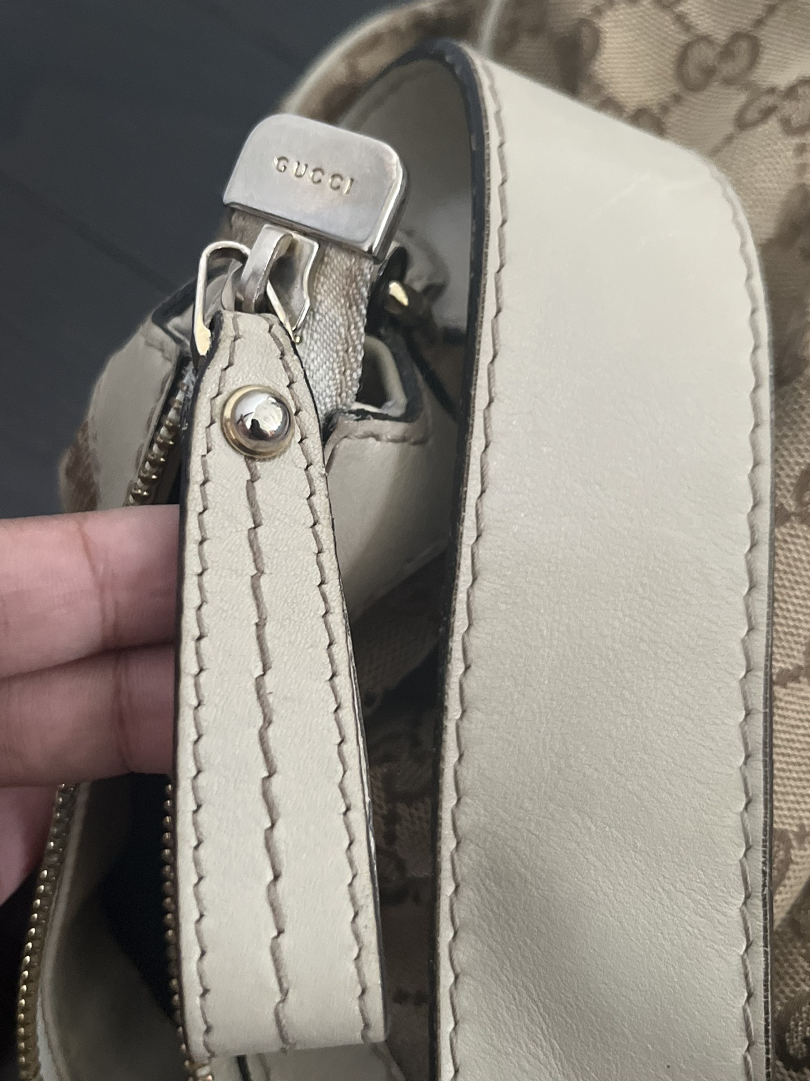 Authentic Gucci Sukey shoulder bag image indicator(9)