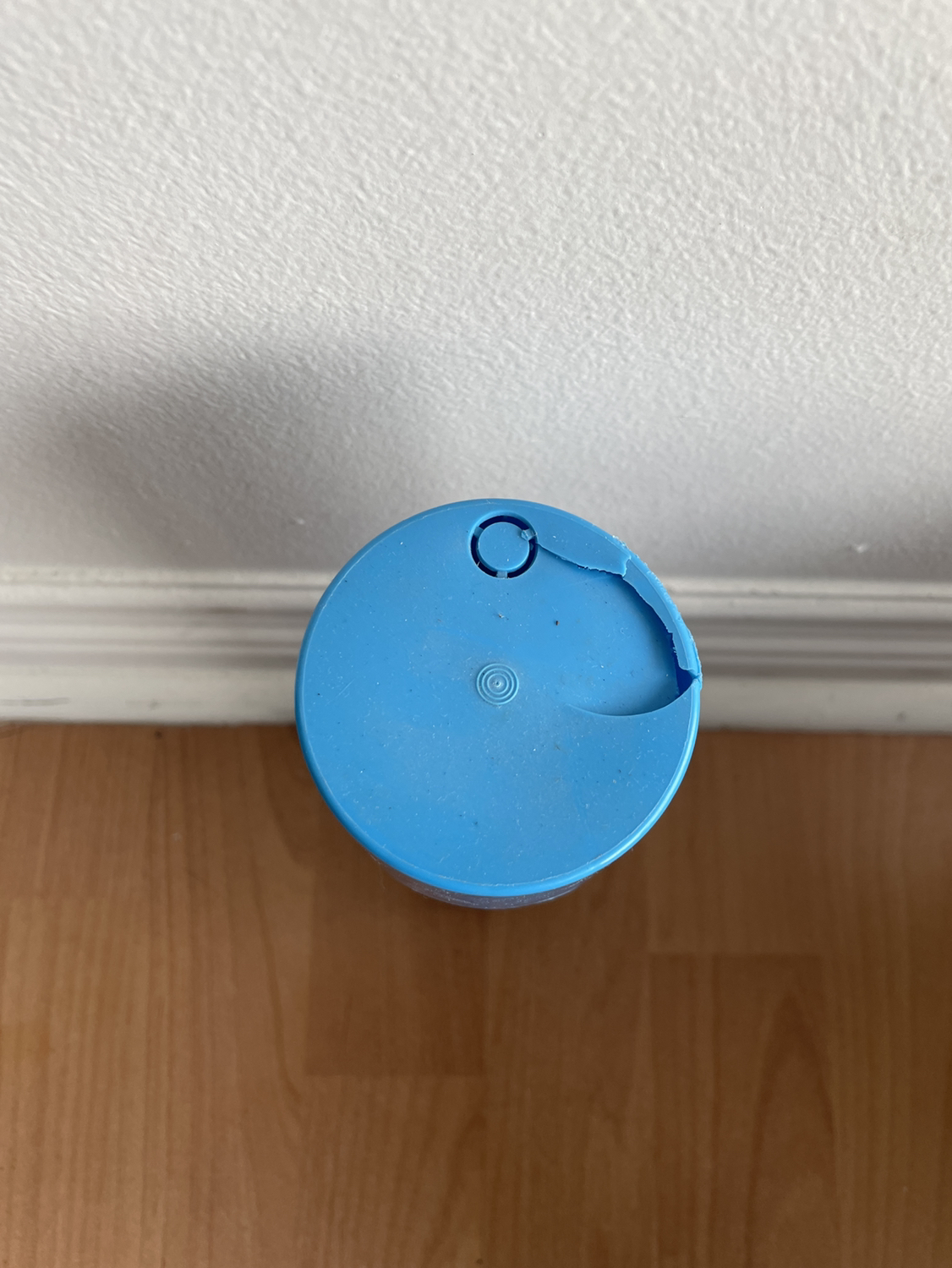 #freecycle bucket, starch spray, cookware polish, dryer sheets image indicator(4)