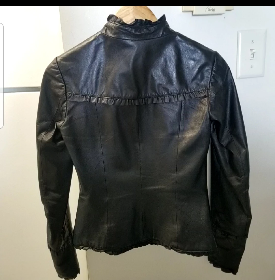 DANIER Genuine Leather Women's Black Jacket With Ruffles- 2xs image indicator(2)