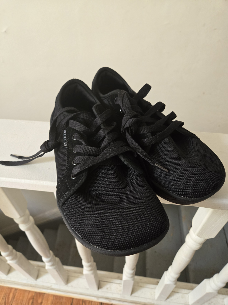 Women's NEW sneakers size 9 - photo 2