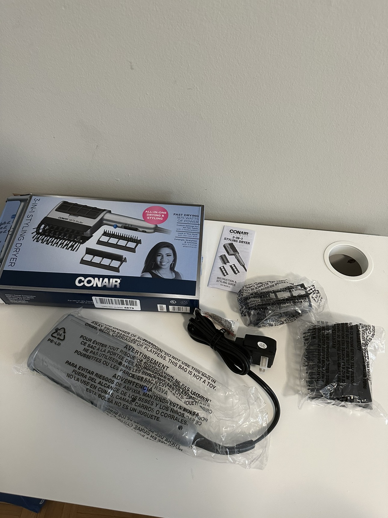 Conair 3 in 1 styling Dryer Dual Voltage - New image indicator(3)