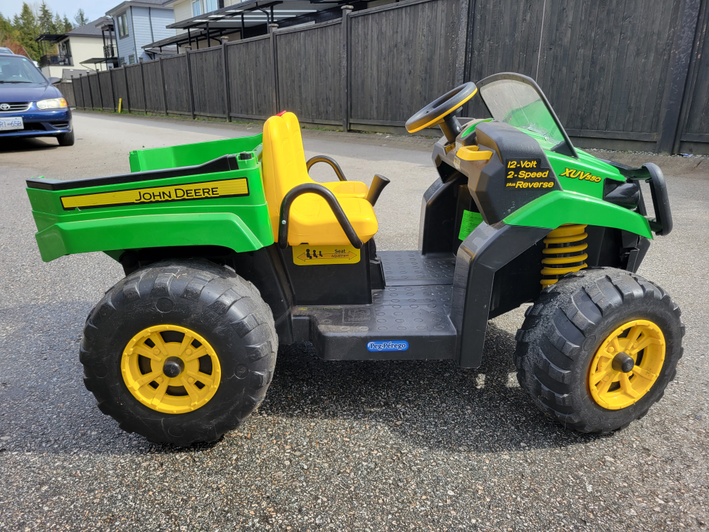 Kids Electric John Deere Tractor - photo 2