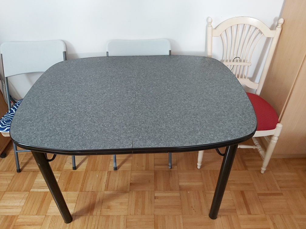 dining table Moving Sale! - photo 2