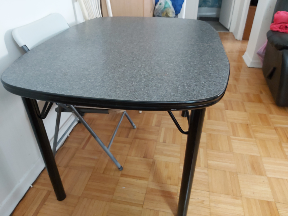 dining table Moving Sale! - photo 3
