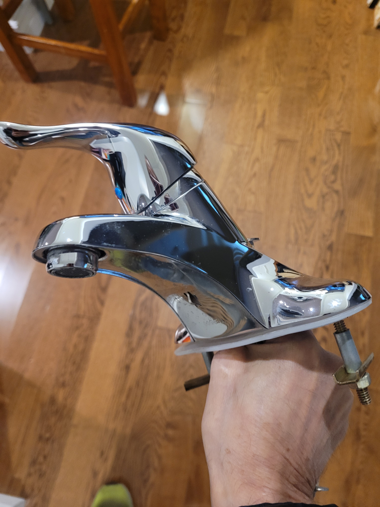 Moen Chrome Bathroom Faucet 4" Center for DIYers thumbnail