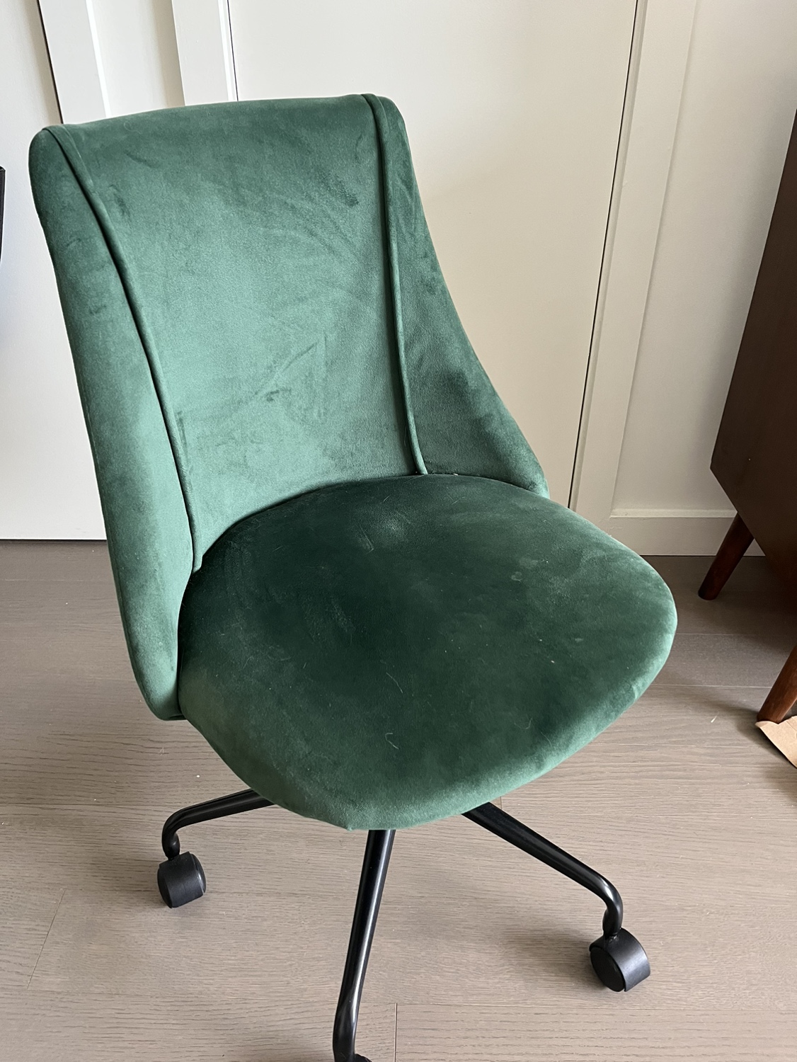 Dark Green Wheeled Desk Chair