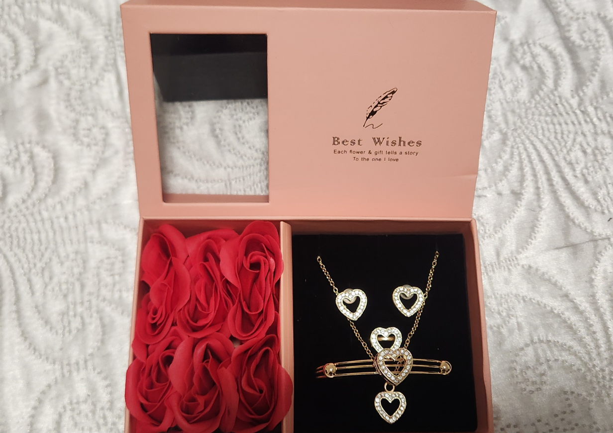 Women's Rhinestone HEART shaped Jewellery 6 PC Gift Set