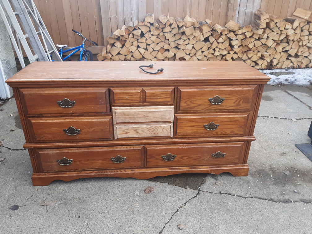 solid oak dresser. was a project.  don't have time. - photo 2