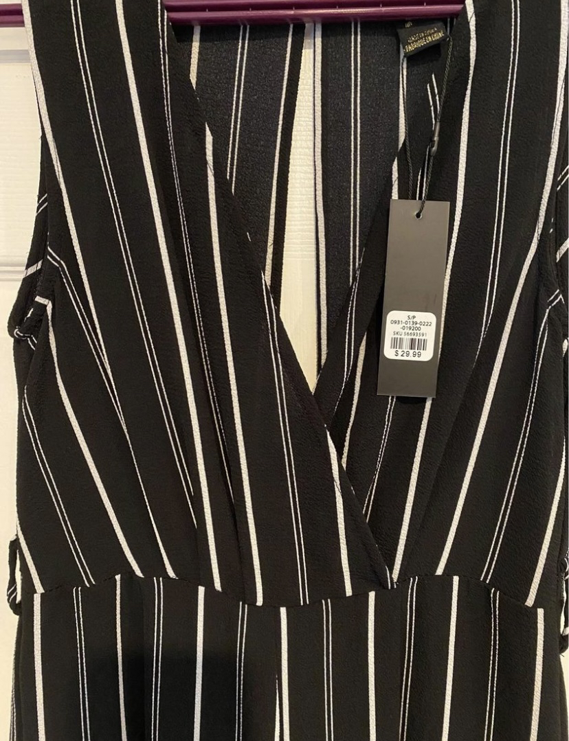 Black and White Jumpsuit image indicator(2)