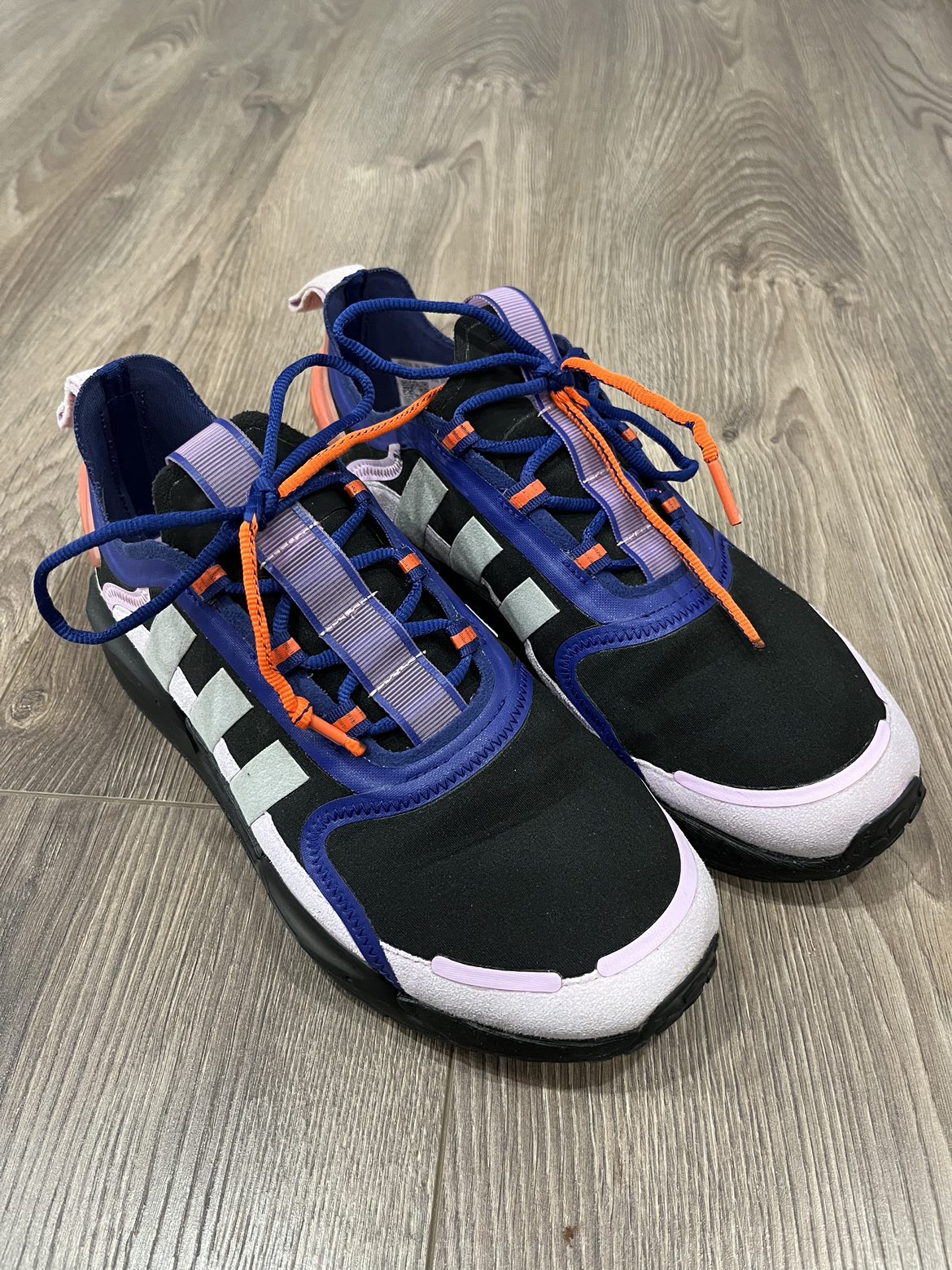 ADIDAS women’s shoes NMD_V3 Size 9 US - photo 2