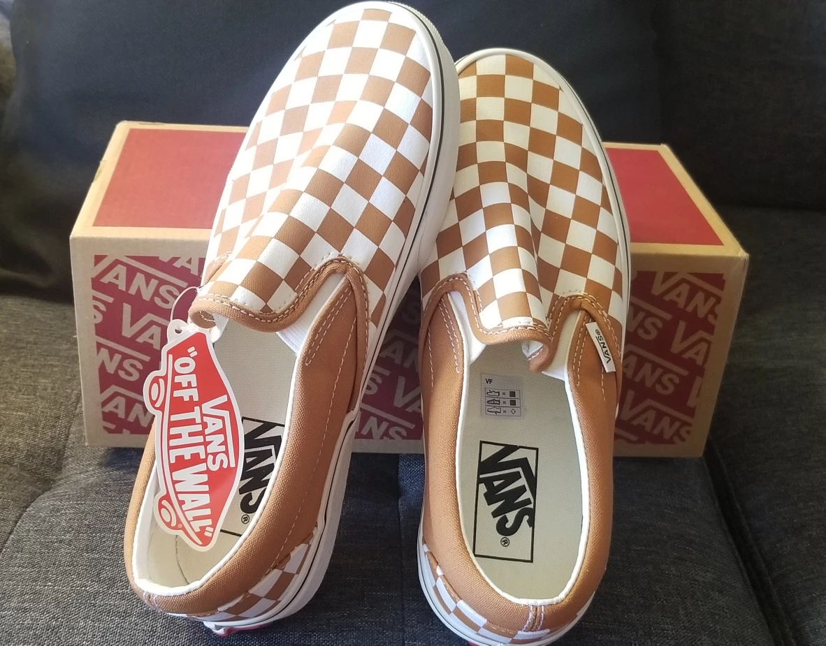 WOMEN CHECKERED VANS thumbnail