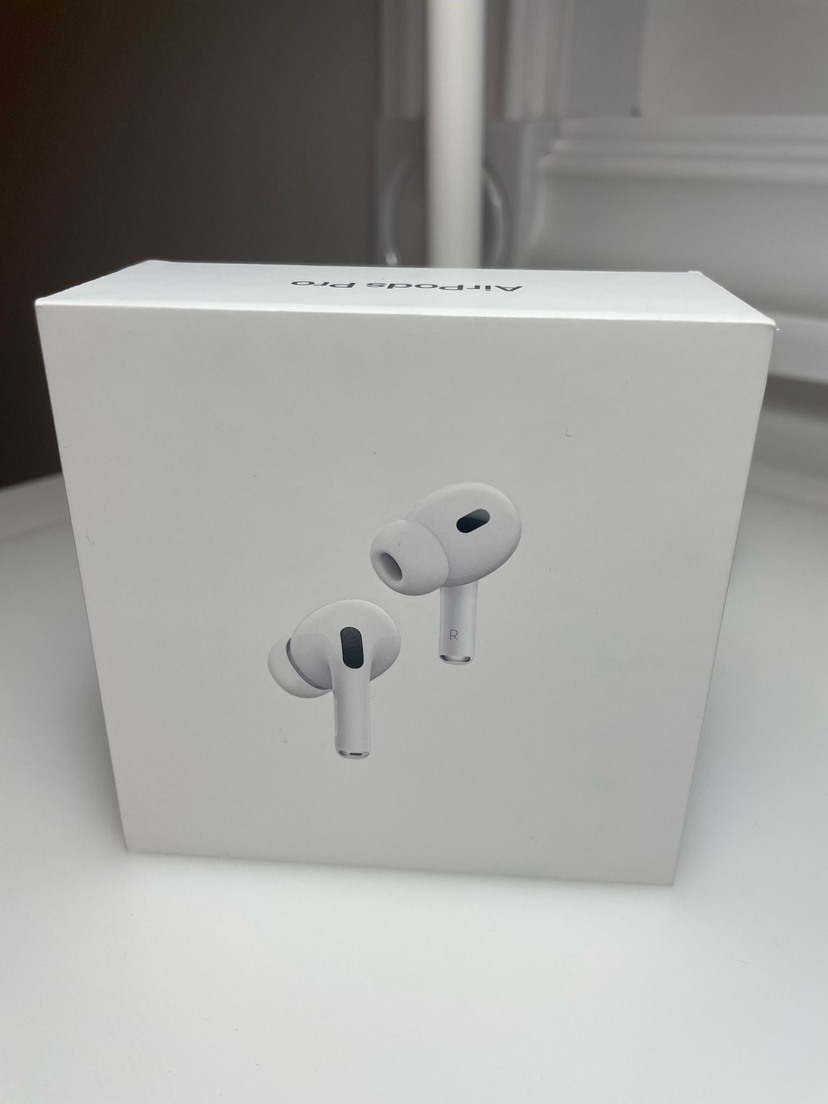 AirPods Pro (2nd generation) thumbnail
