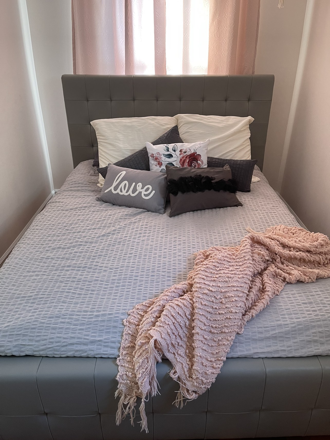 Urban Barn Leather Queen Bed (Grey) image indicator(3)