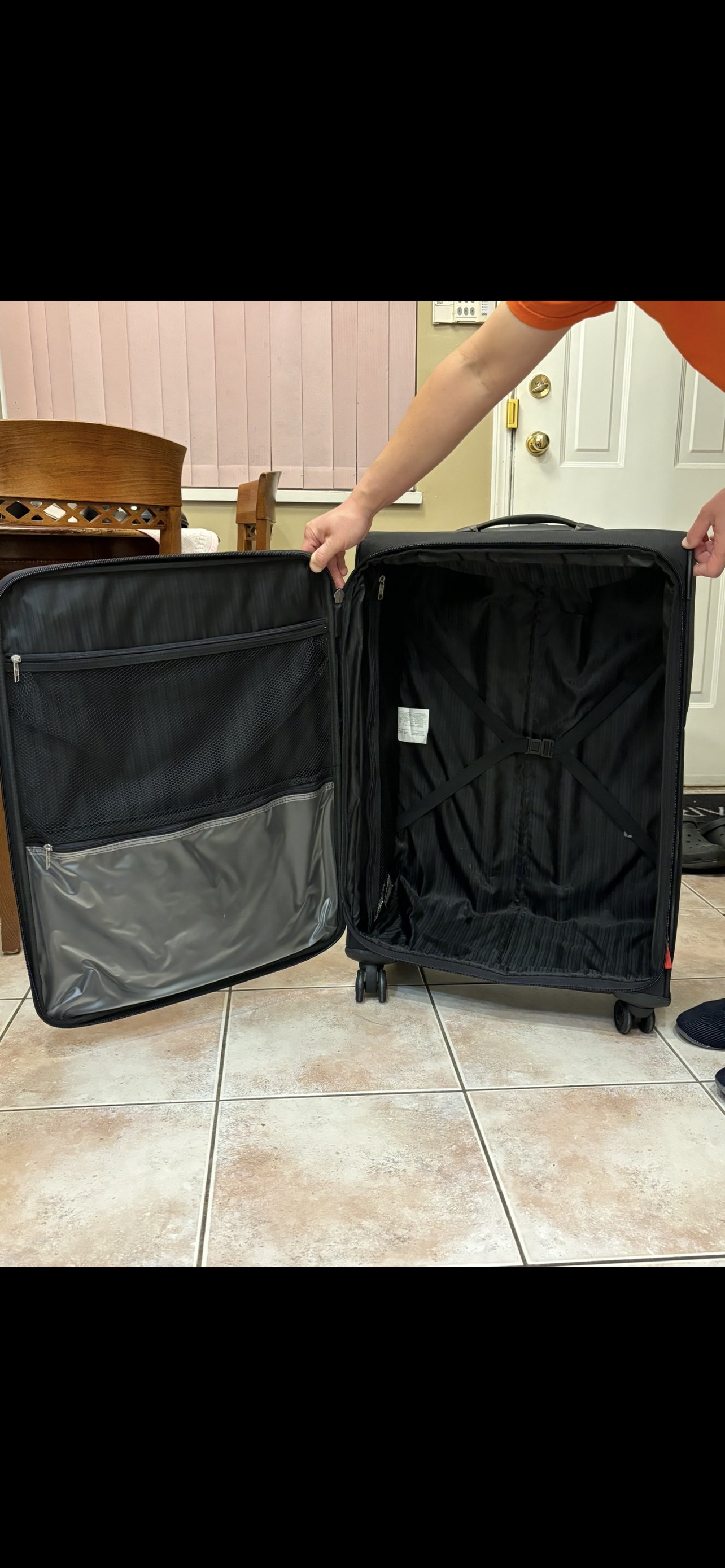Check-in Luggage - photo 3