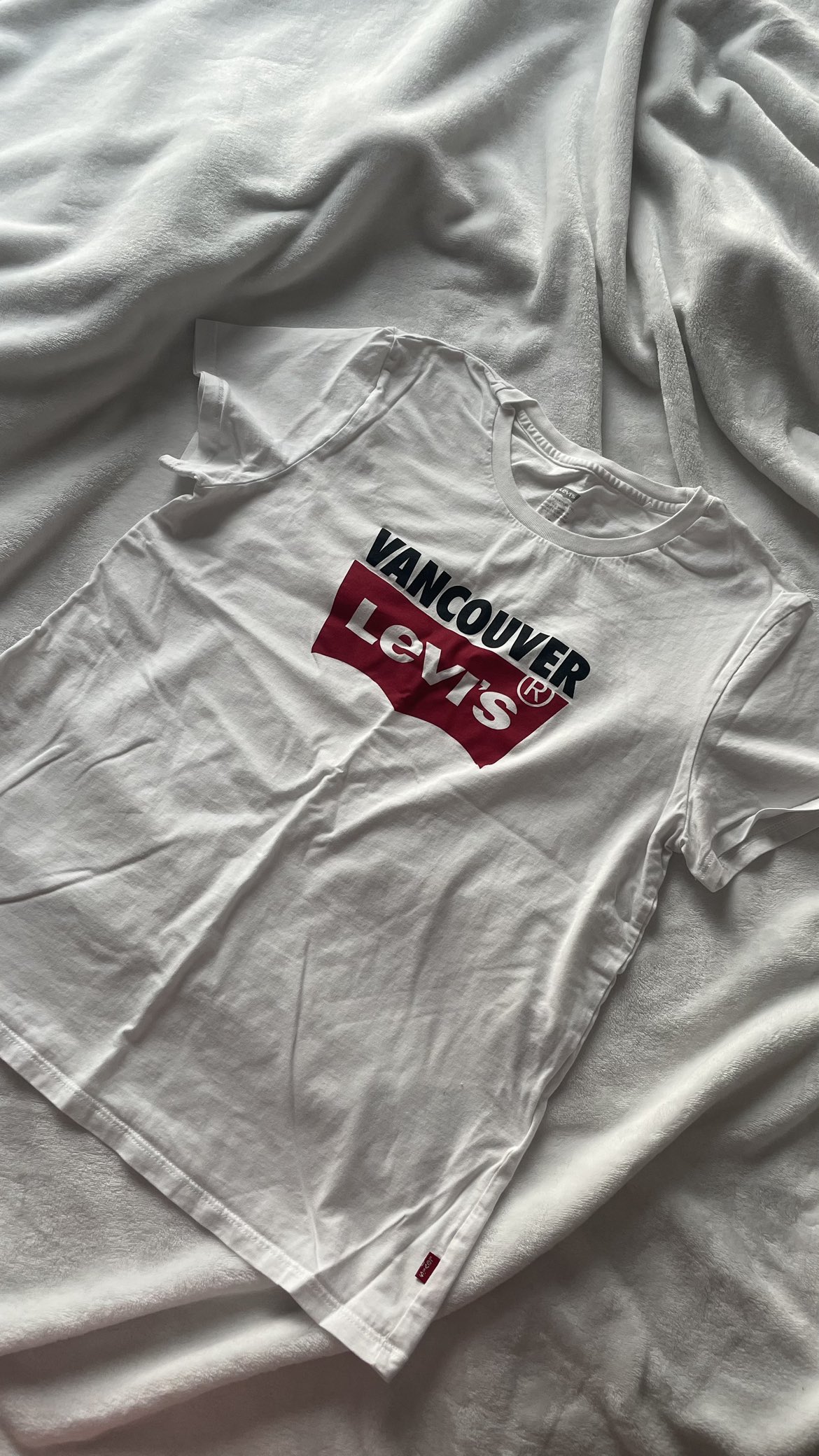 Levis Vancouver Tshirt