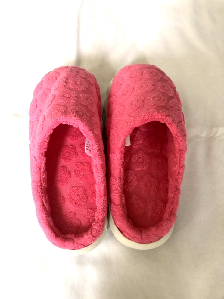 New  Pink Sleepers For Women Size 6.5-7.5 image indicator(4)