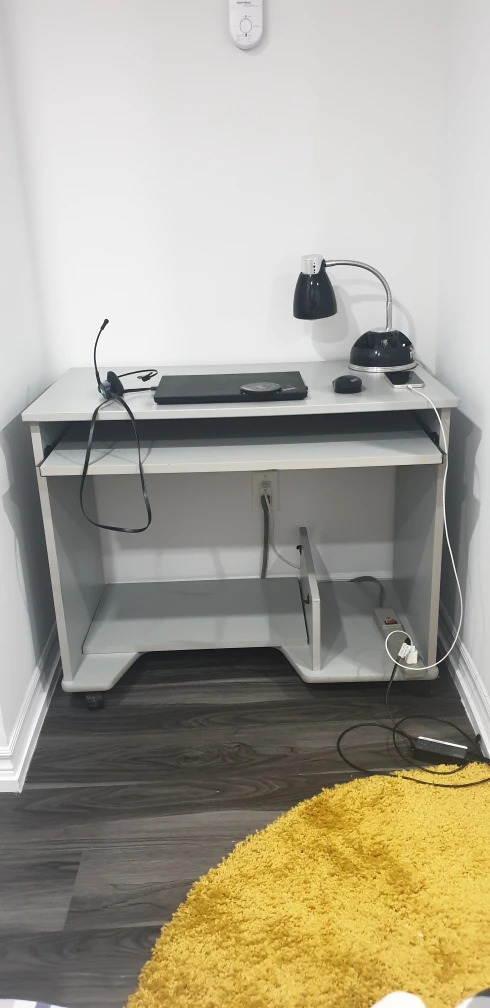computer desk - photo 2