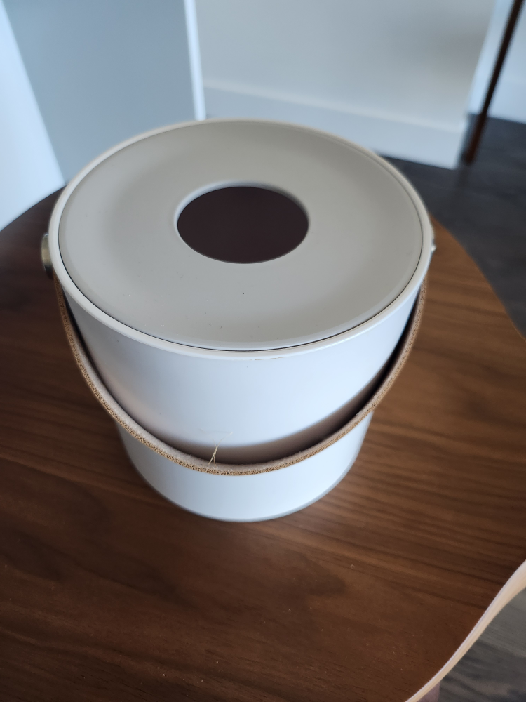 #freecycle Round Tissue or Toilet Paper Roll Dispenser thumbnail