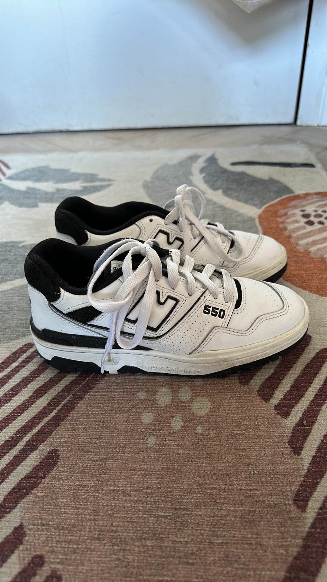 New Balance 550 - white black combo, M4 / W5 - photo 3