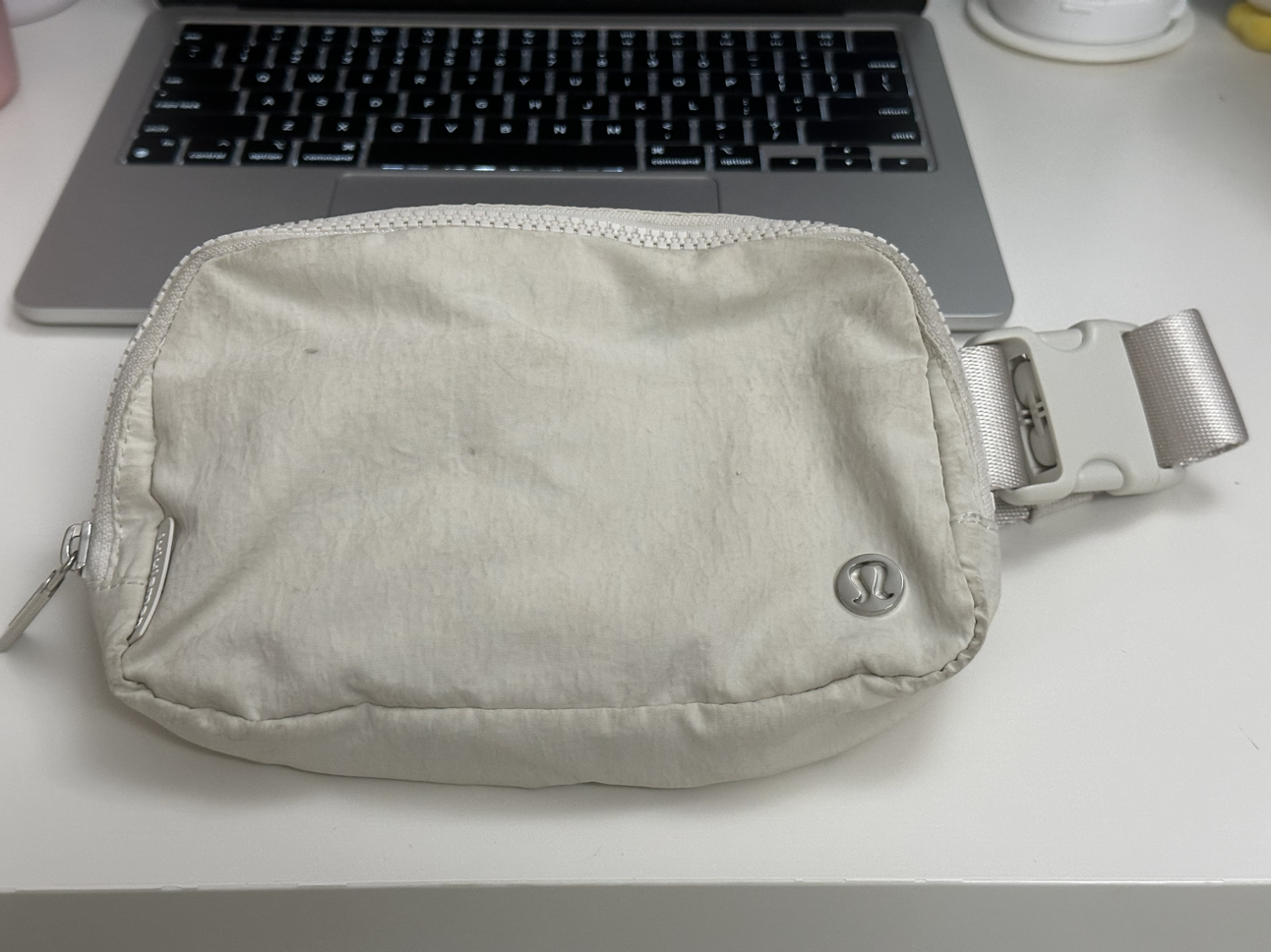 Lululemon Everywhere Belt Bag - 1L White Opal