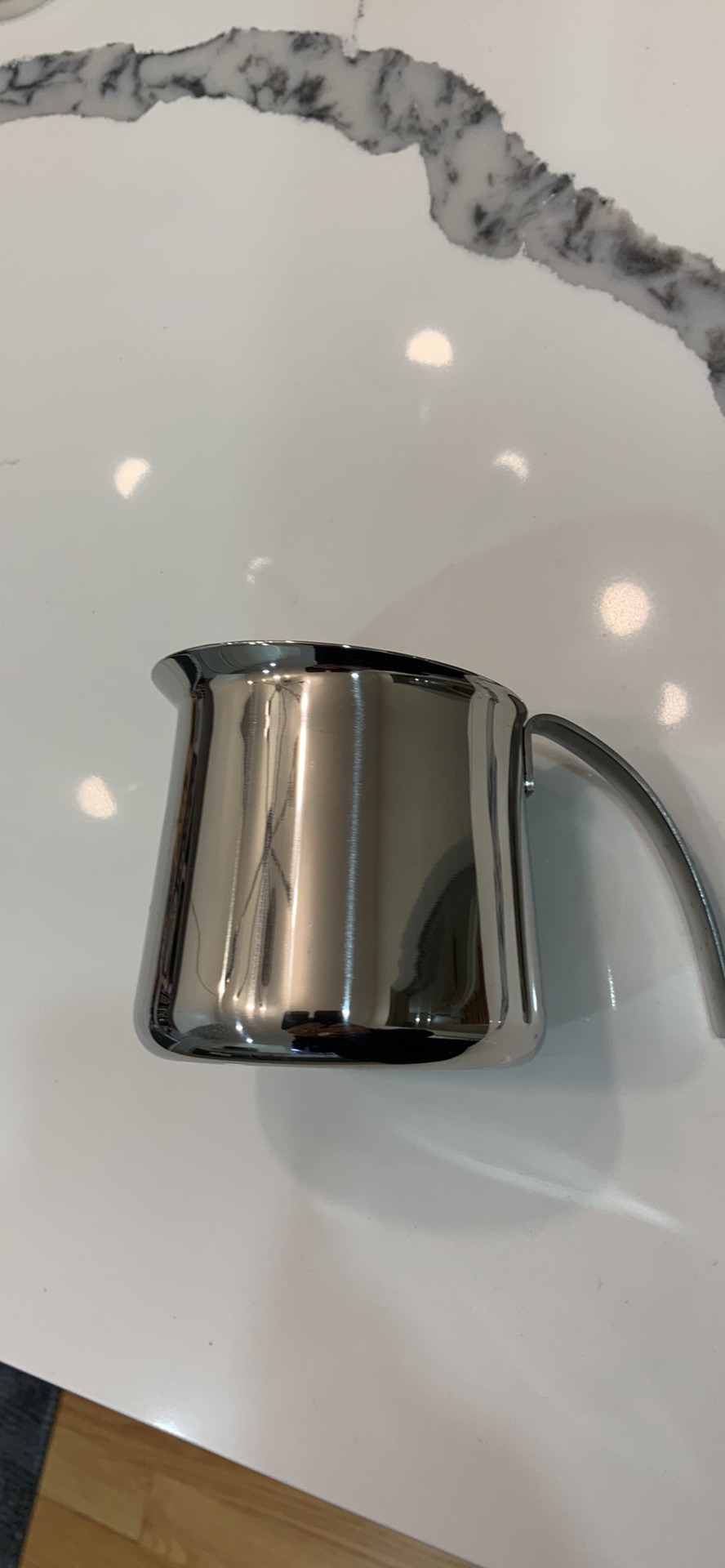 Krups 20-Ounce Stainless Steel Frothing Pitcher image indicator(2)