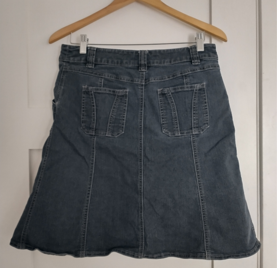 Jean Skirt Knee-length Five Pockets Size 10 🥕 image indicator(3)