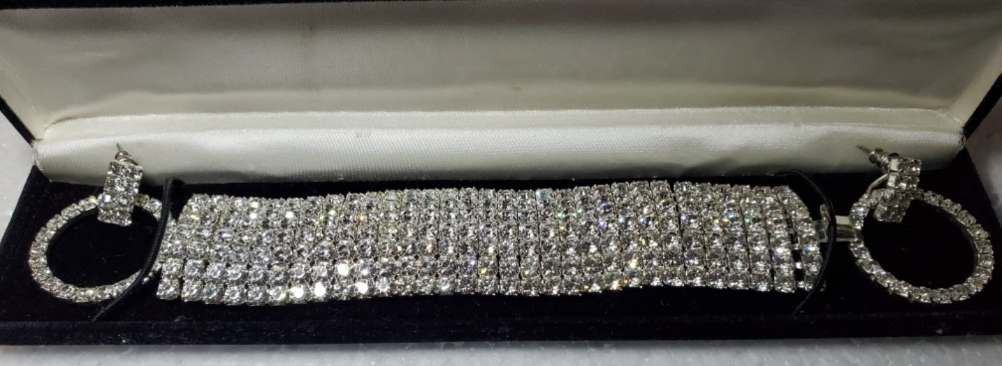 #67 vtg bracelets with rhinestones thumbnail