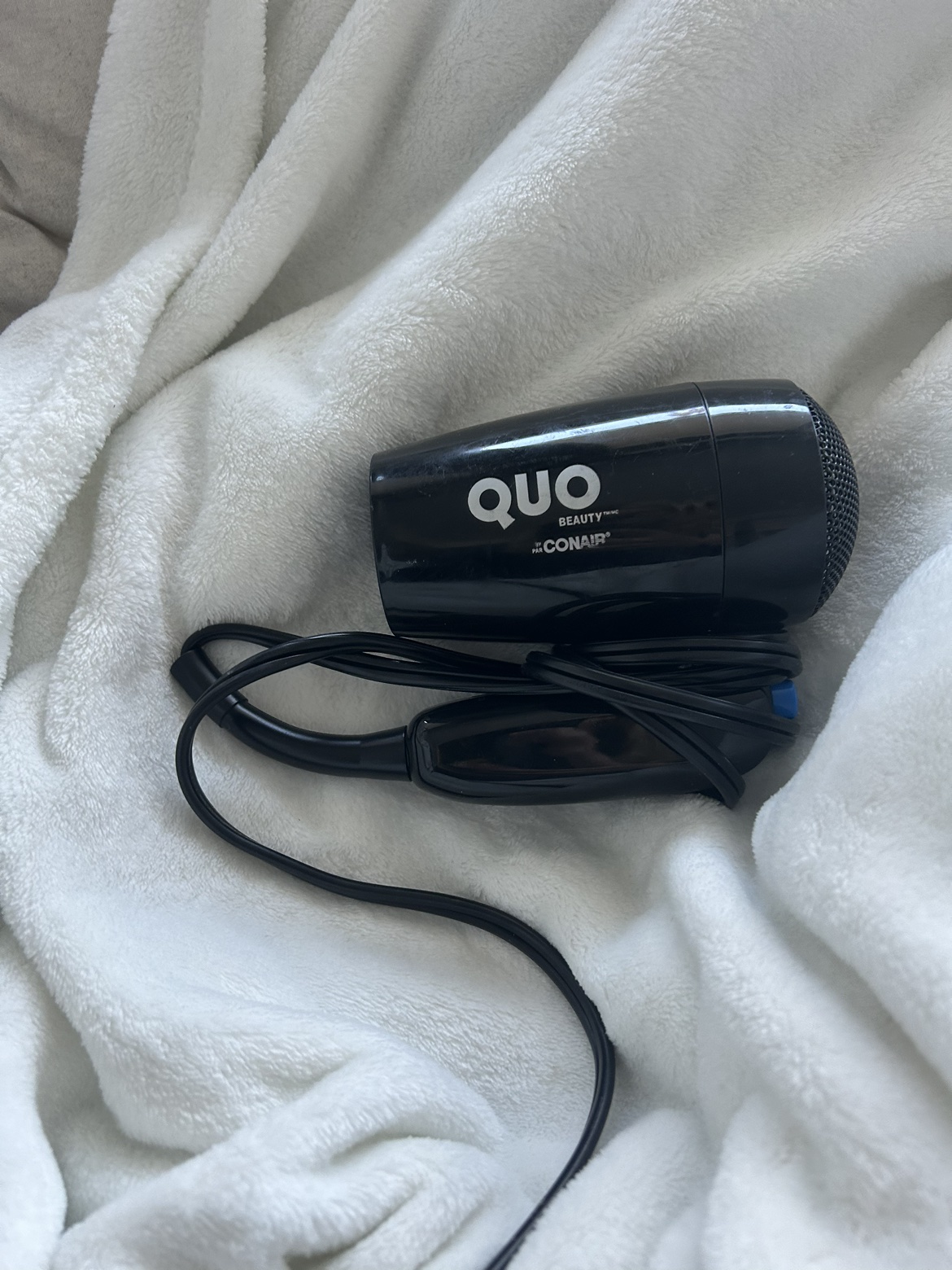 QUO Beauty Compact Travel Hair Dryer Black image indicator(2)