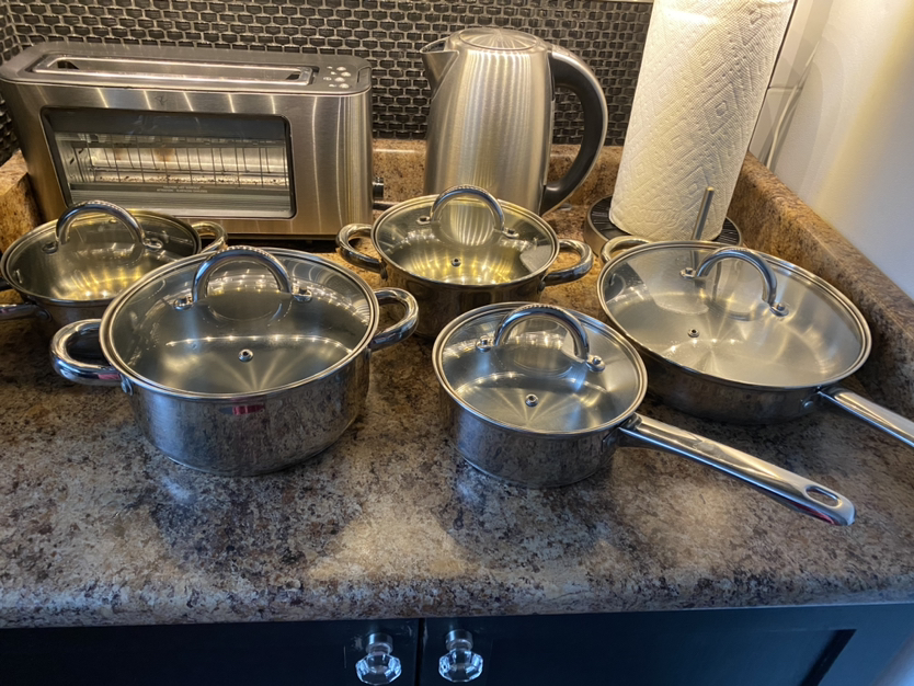 10 pot and pans thumbnail