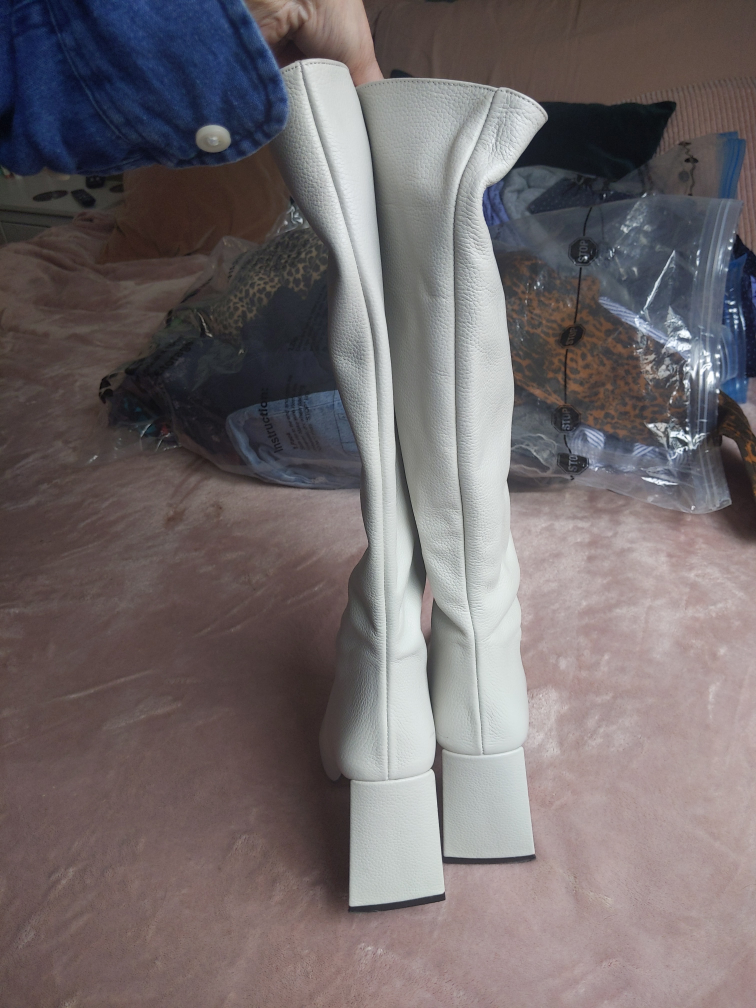 L'intervalle Camus Off White Leather Boots image indicator(7)