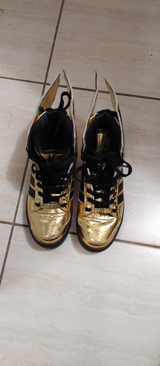 Adidas Original by Jeremy Scott - Size 5 Mens/Women image indicator(3)